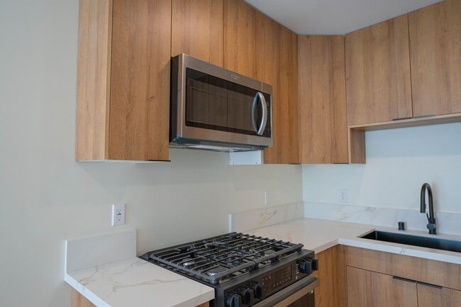 Foto del edificio - 1038 Westmoreland Ave