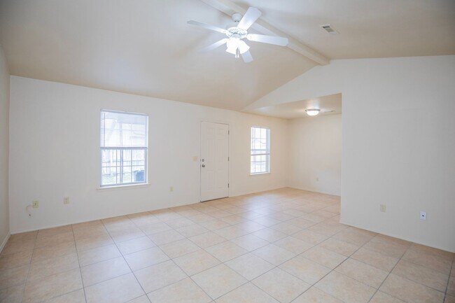 Foto del edificio - ***1385 N. Salem Road***