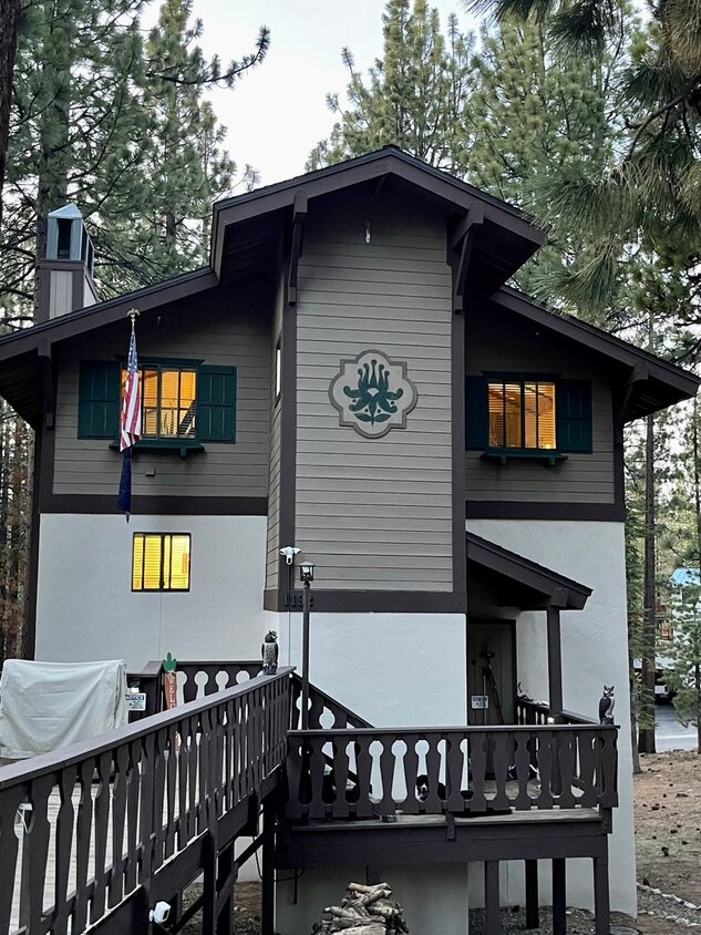 Foto principal - Beautiful Tri-Level Tahoe Tyrol 4 Bedroom ...