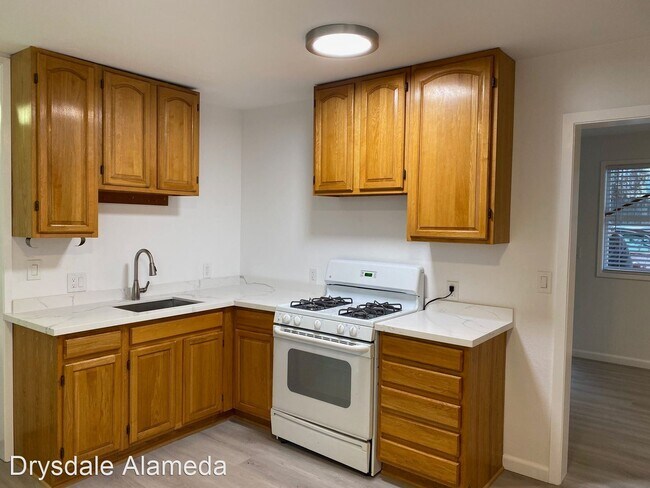Building Photo - 2 br, 1 bath House - 1712 Stanton Street