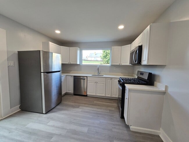 Building Photo - fif215