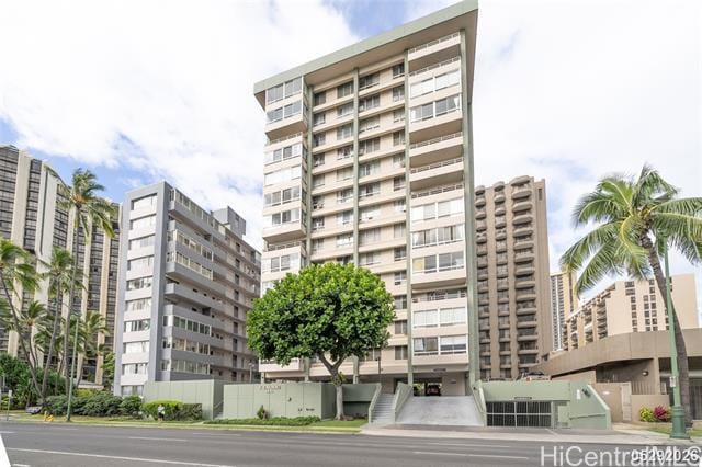 Building Photo - 2533 Ala Wai Blvd