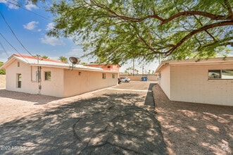 Building Photo - 3949 E Earll Dr