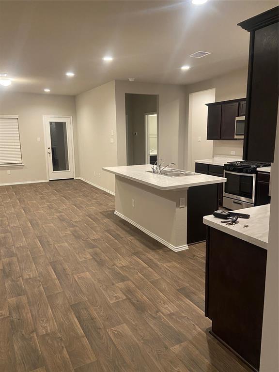 Foto del edificio - 2418 Allendale Garden Ln