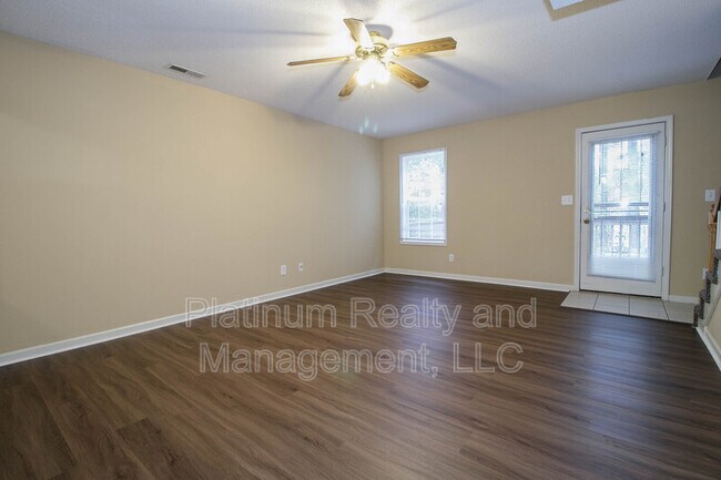Foto del edificio - 2107 Ringgold Ct