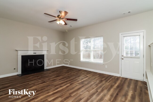 Foto del edificio - 3091 Overlook Ln