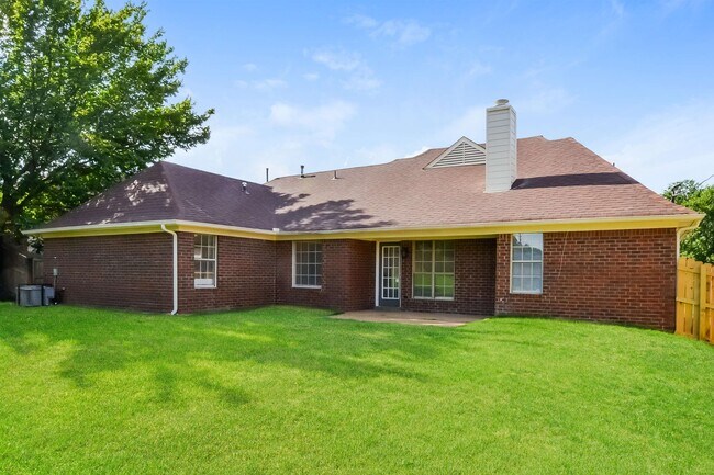 Building Photo - 7473 Beauregard Cove