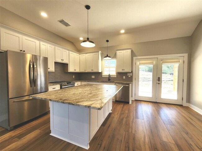 Building Photo - 137 Way Station Trail