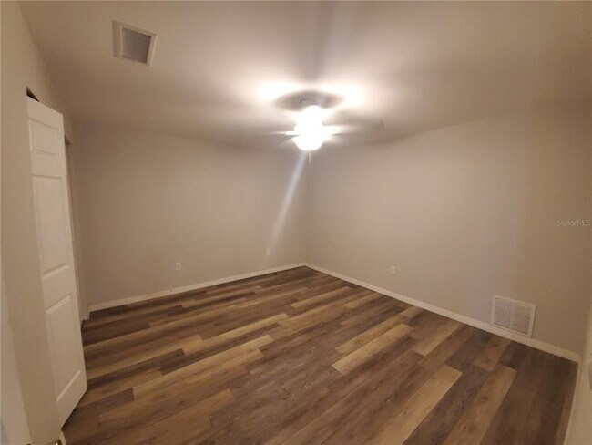Foto del edificio - 5650 Swift Rd