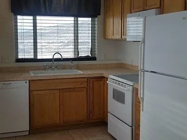 Building Photo - 1142 Sagehill Dr