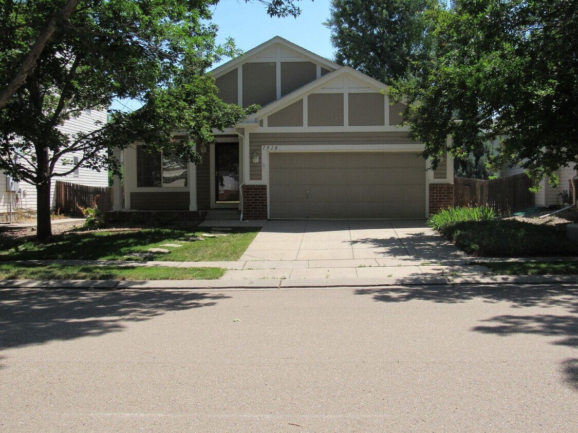 Foto principal - Ranch home in quiet neighborhood