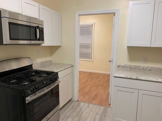 Foto del edificio - 227 Hillside Ave