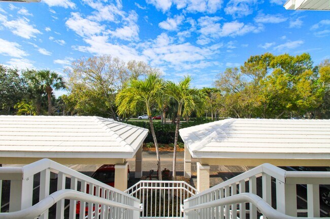 Foto del edificio - ***NORTH NAPLES***SWEET WATER BAY***FURNISHED SEASONAL RENTAL***