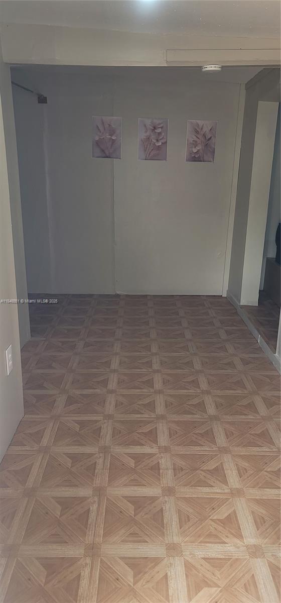 Foto del edificio - 760 NE 166th St