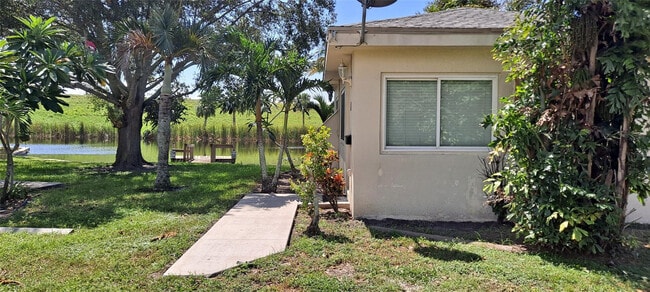 Foto del edificio - 1118 US-441