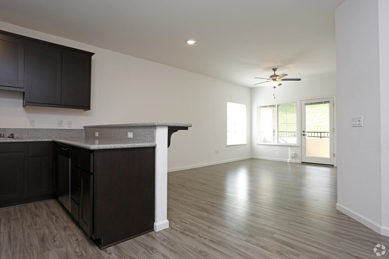 CASCARA CANYON Apartments Martinez, CA