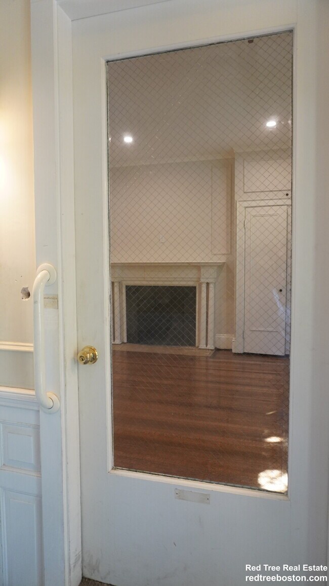 Foto del edificio - 1712 Beacon St