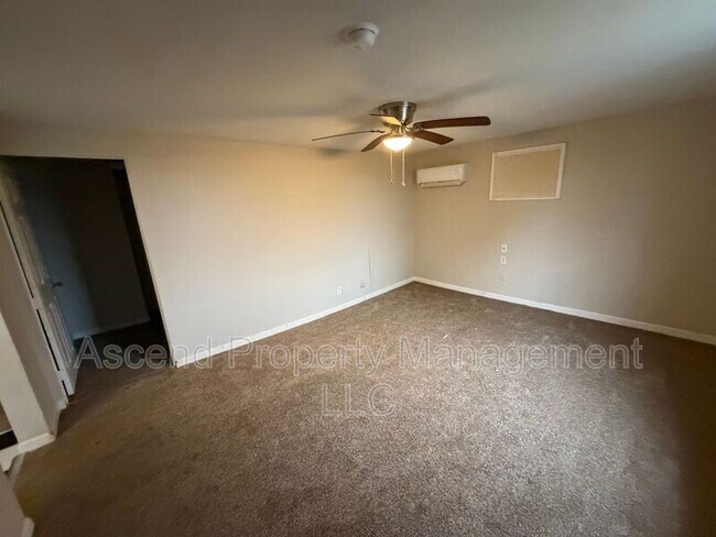 Foto del edificio - 2111 Chamberlain Ave.