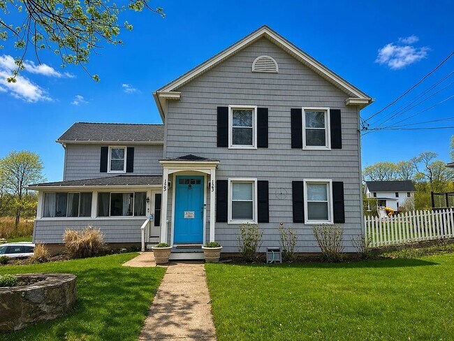Foto del edificio - 123 Thimble Islands Rd