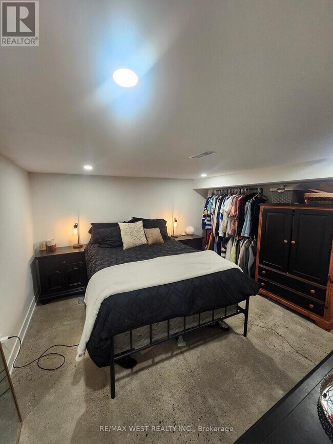 Photo du bâtiment - 967 Dovercourt Rd