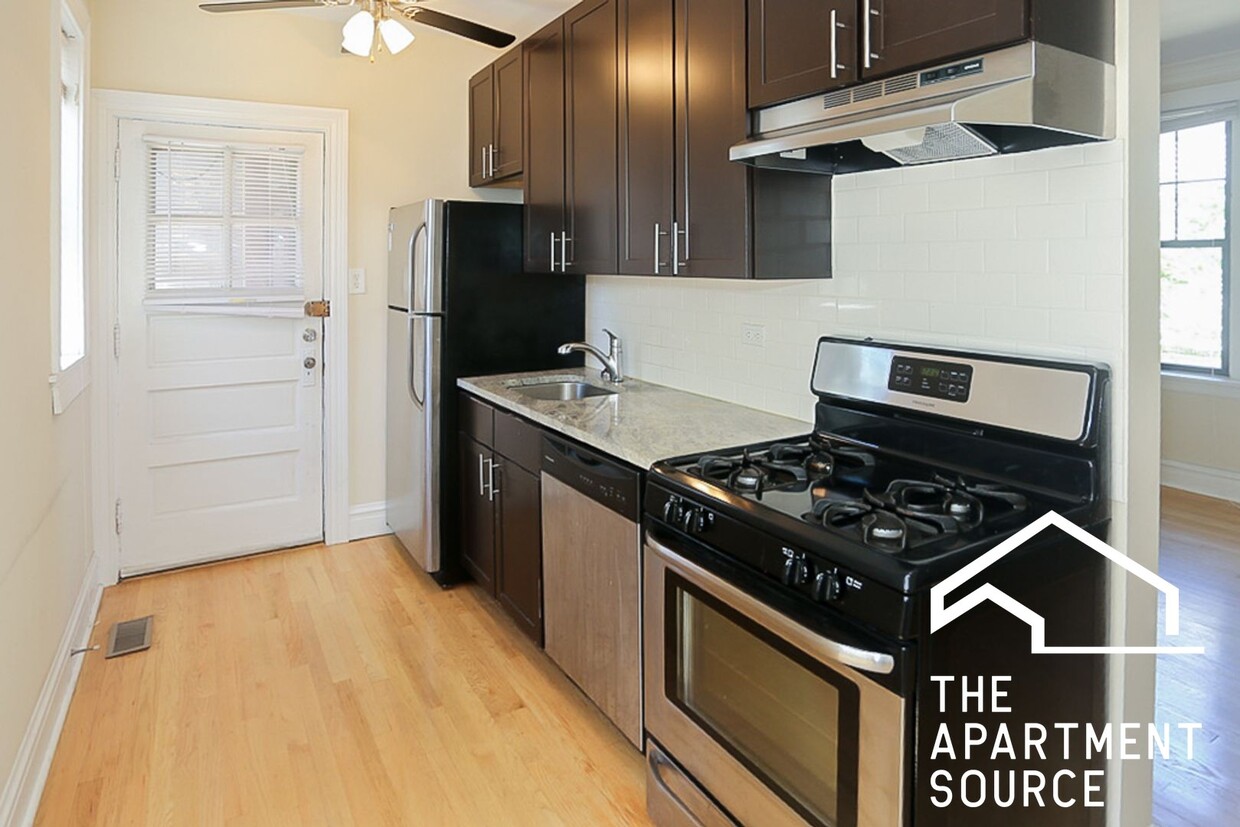 Photo - 3620 North Marshfield Ave. Unit 1A