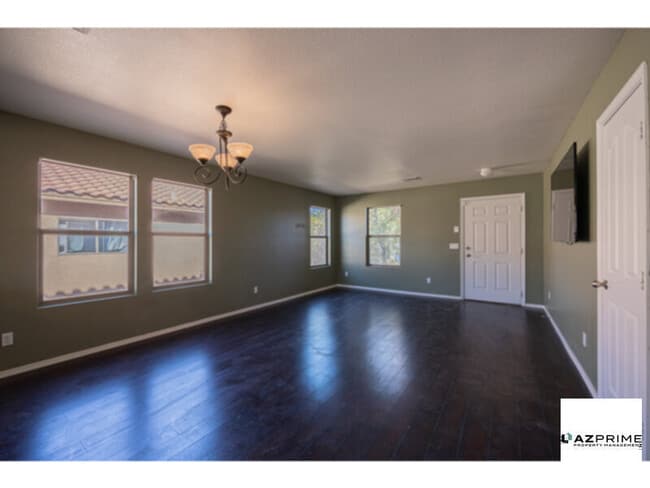 Building Photo - Sophistication and Comfort come Together i...