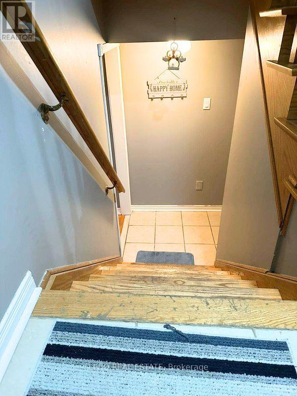 Photo du bâtiment - 55 Peachleaf Crescent