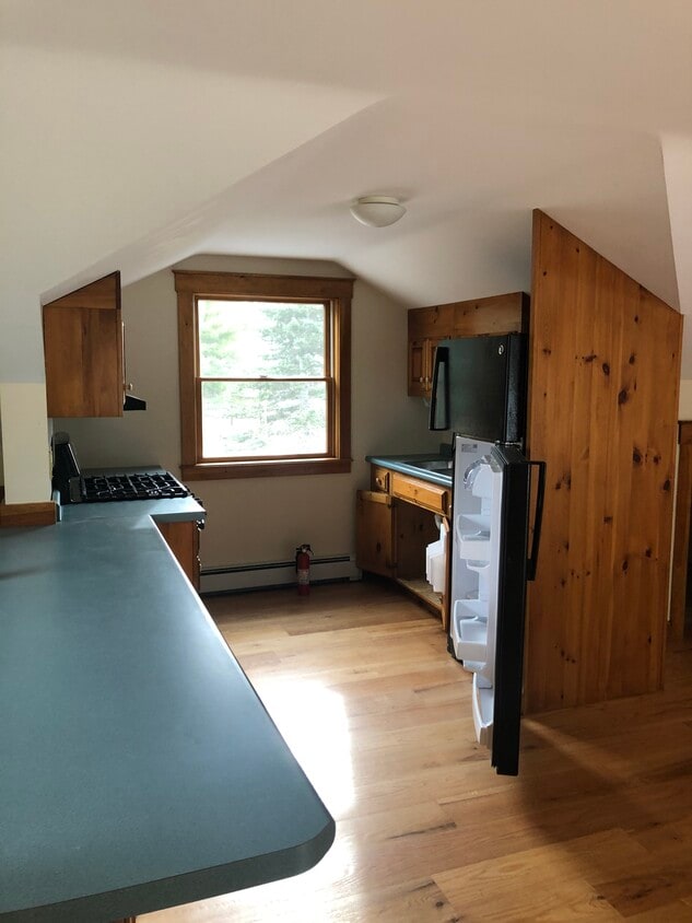 400 Hodsdon Rd Unit 1, Pownal, ME 04069 Apartments in Pownal, ME