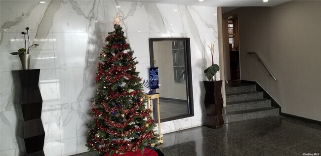 Foto del edificio - 97 07 63rd Rd
