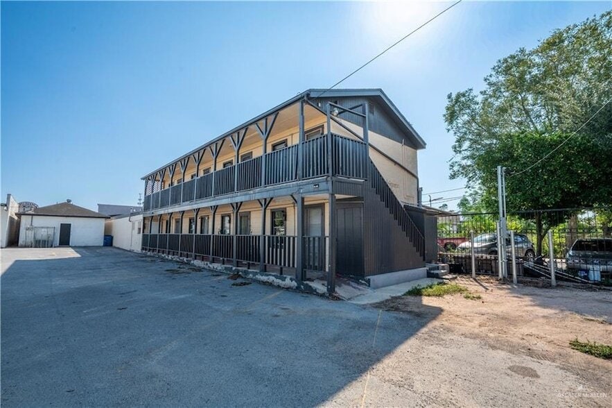 Foto principal - 130 N Texas Ave