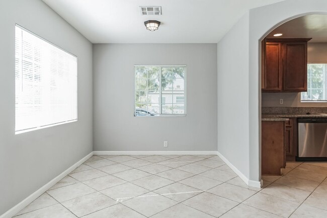 Building Photo - Welcome Home to Serenity and Convenience i...