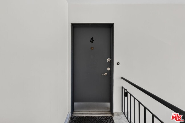 Foto del edificio - 1301 Flores St