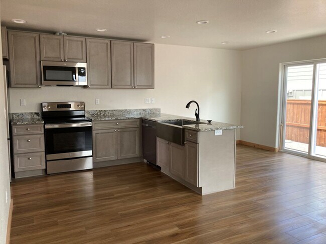 Foto del edificio - 1/2 off First Full Month Rent!! Stunning 2...