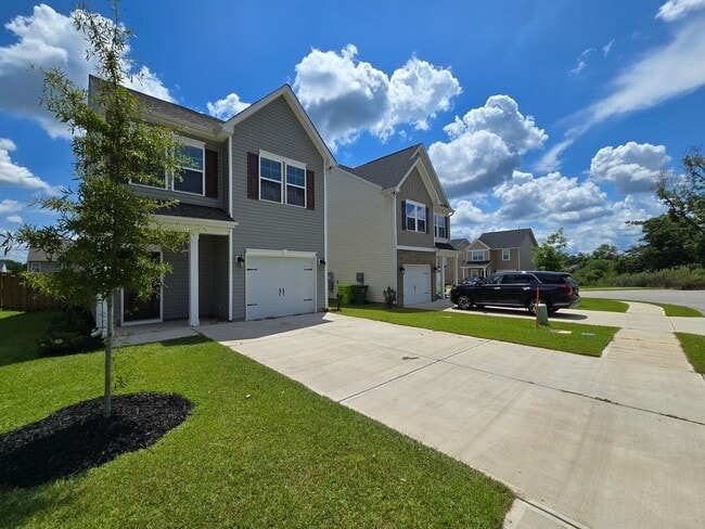 Building Photo - 1032 Crescent Moon Lp
