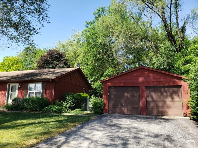 Building Photo - 507 Woodland Ave