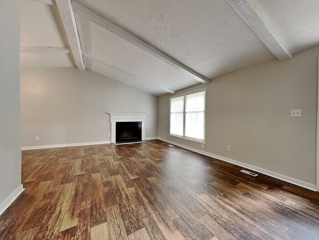 Building Photo - 3861 Radcliffe Blvd