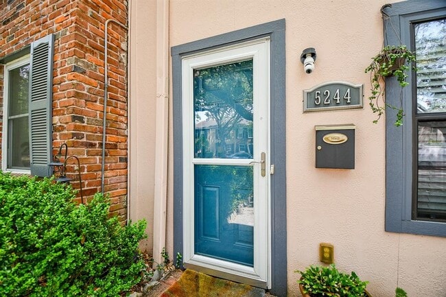 Building Photo - 5244 Arboles Dr