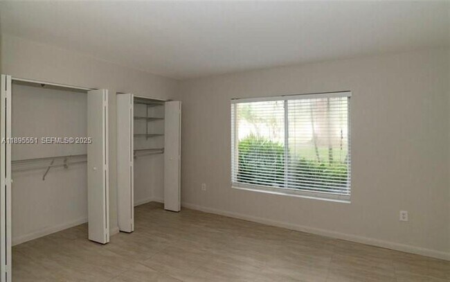 Foto del edificio - 2321 NW 33rd St