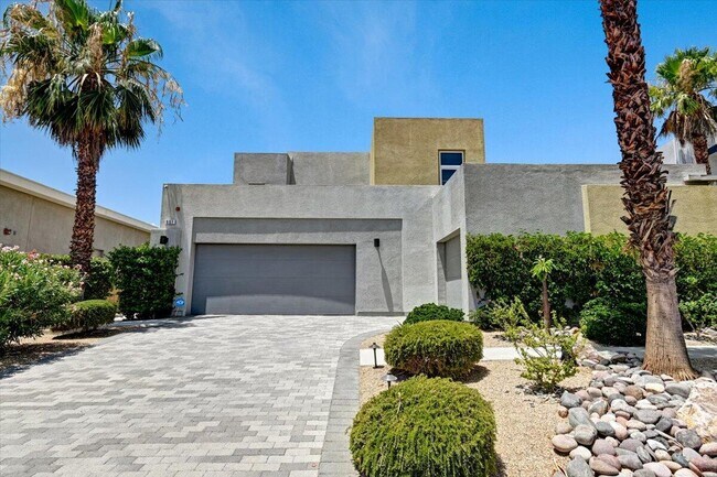 Foto del edificio - 551 Skylar Ln