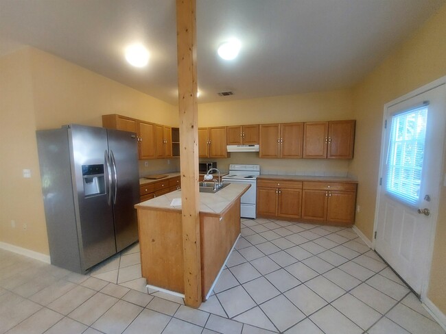 Foto del edificio - 752 Pecan Ln