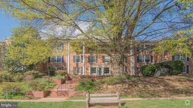 Building Photo - 7640 Tremayne Pl