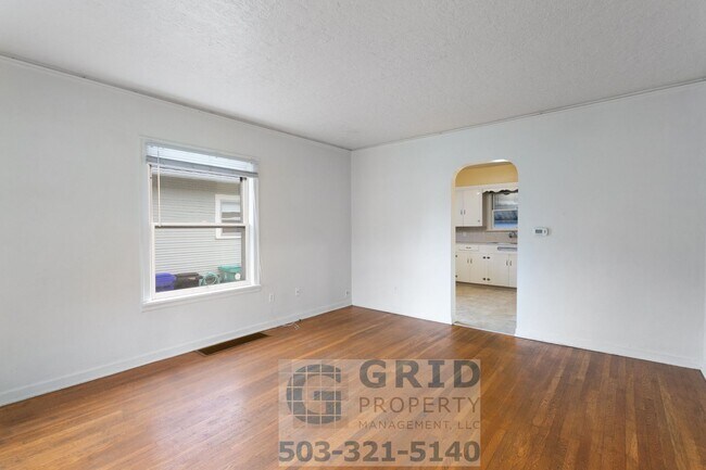 Foto del edificio - Charming 2 Bedroom Available in Popular N Kenton Neighborhood!