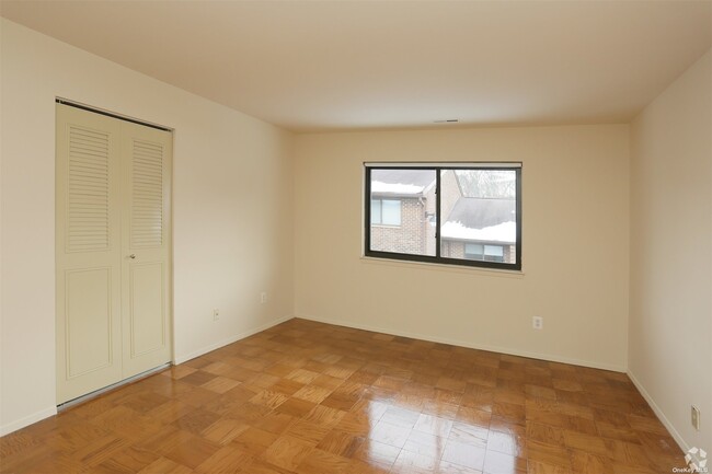 Building Photo - 417 Marine Ln