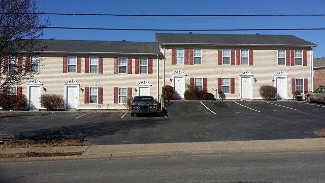 Primary Photo - 2031 Stonehenge Ave