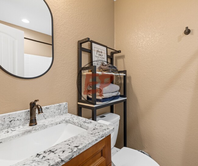 Foto del edificio - 1108 N 9th St