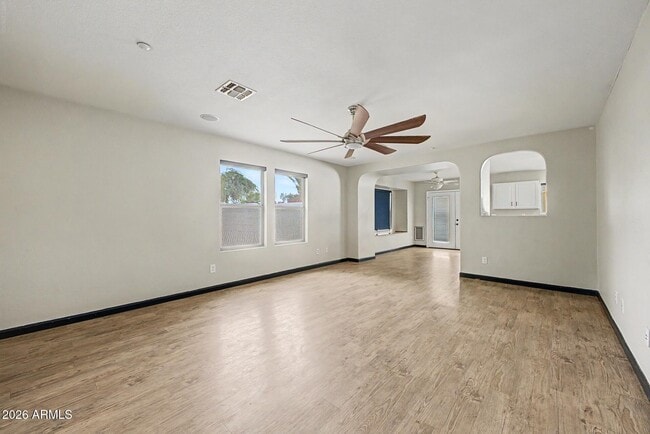 Building Photo - 16550 N Naegel Dr