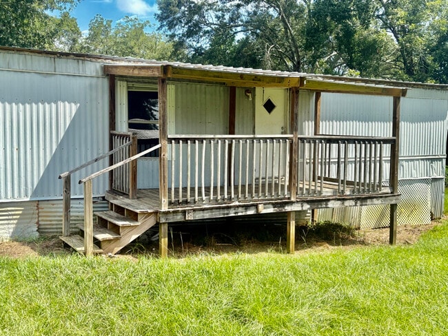 Building Photo - 1056 Pecan Dr