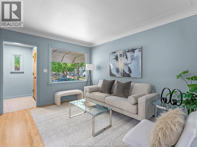 Photo du bâtiment - 1722 Albert Rd