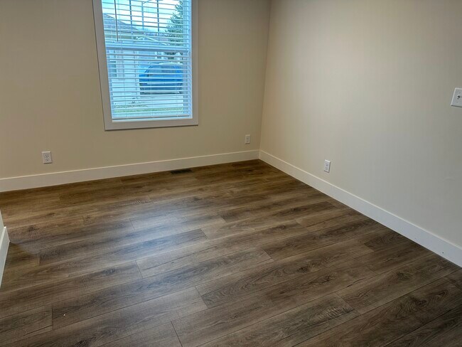 Foto del edificio - 439 Laurel Oak Ln