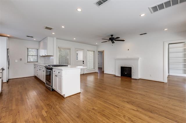 Building Photo - 9419 Biscayne Blvd